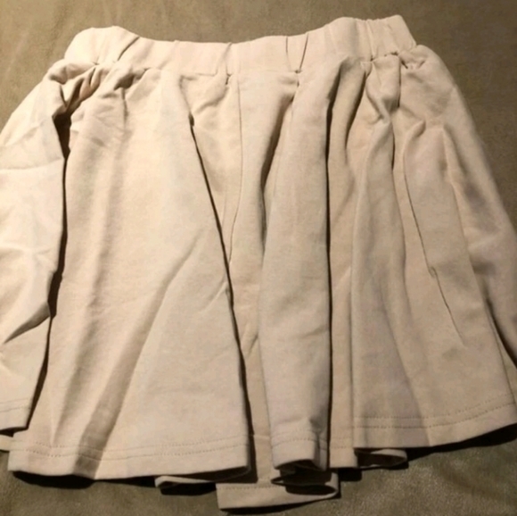 Elastic waist swing Culotte shorts - Picture 4 of 5